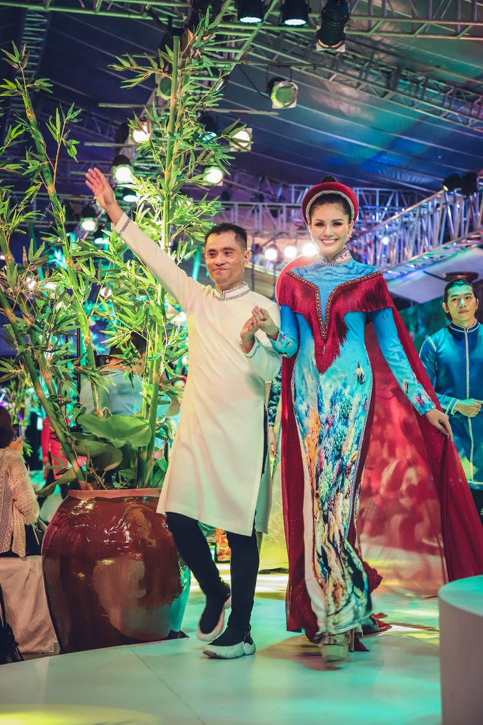 NTK Nhật Dũng chào khán giả 