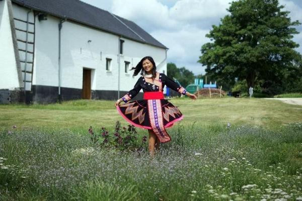 Bất ngờ trước cuộc sống hiện tại của 'cô gái H'Mông nói tiếng Anh như gió' sau gần 10 tháng ly hôn chồng Tây Ảnh 7