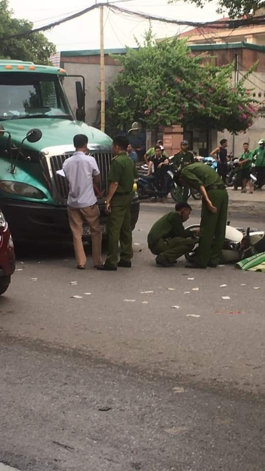 Đã xác định được danh tính chiến sĩ công an đi xe máy tử vong sau tai nạn với xe container Ảnh 6