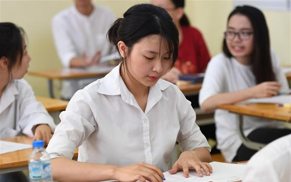 Học sinh rớt tốt nghiệp được cấp giấy hoàn thành chương trình THPT Ảnh 2