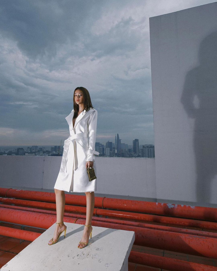 Phí Phương Anh thu hút với hình ảnh vô cùng high fashion, thời điểm này, cô nàng ngày càng khẳng định rõ phong cách mà mình theo đuổi. 