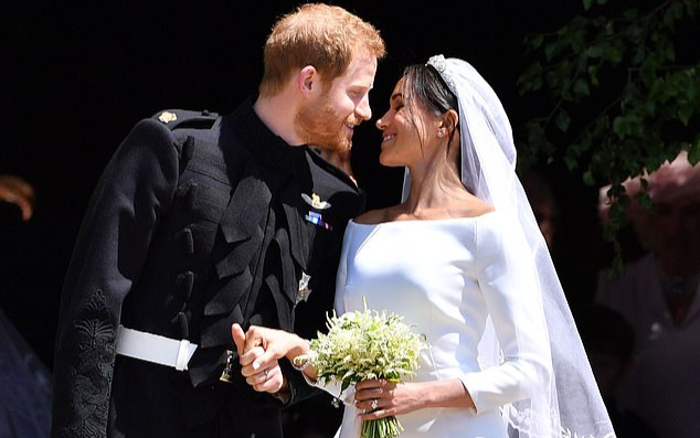 Meghan tuyên bố đám cưới với Hoàng tử Harry giúp Anh hưởng lợi hơn 1 tỷ bảng Ảnh 2