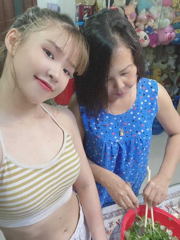 Khởi My tiết lộ điều sung sướng khi lấy chồng gần nhà mẹ đó là có thể dễ dàng qua ... ăn ké