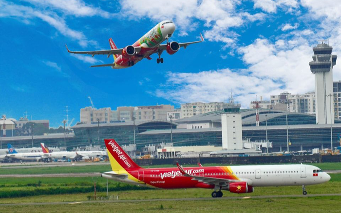 Cấm bay 1 năm nữ hành khách 25 tuổi ném điện thoại vào người tiếp viên trưởng trên chuyến bay Vietjet Ảnh 2