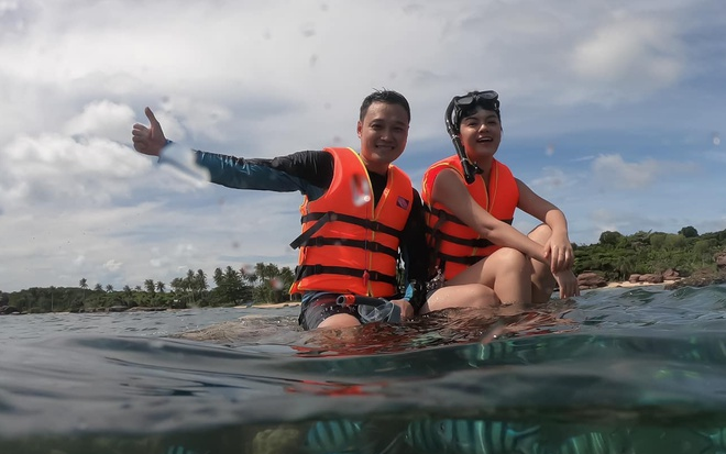 Bị 'ném đá' vì ngồi lên san hô, ca sĩ Quang Vinh chính thức lên tiếng Ảnh 2