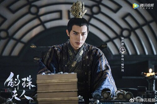 'Hộc Châu phu nhân' lộ tạo hình giả trai của Dương Mịch: Vừa gầy, vừa trông giống hệt thời đóng 'Phù Dao' Ảnh 7