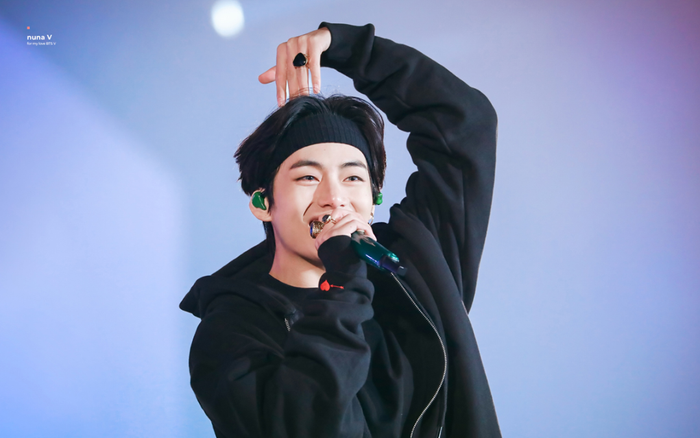 Đánh bại cả BTS, bản OST 'Sweet Night' của V tiếp tục 'tiến thân' trên BXH hit Kpop đạt nhiều #1 iTunes nhất Ảnh 2