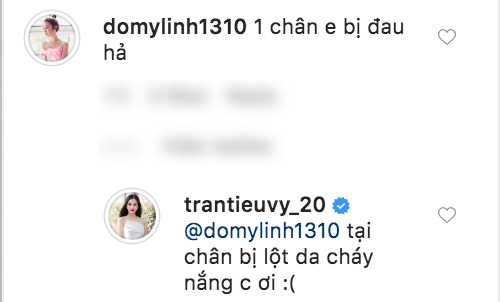 Hoa hậu Đỗ Mỹ Linh chọc ghẹo đàn em Tiểu Vy.