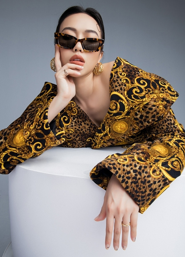 Diệu Nhi tự biên tự diễn quay MV cover hit Vũ Cát Tường, nhưng ám ảnh nhất là màn hát như đọc... văn xuôi! Ảnh 7