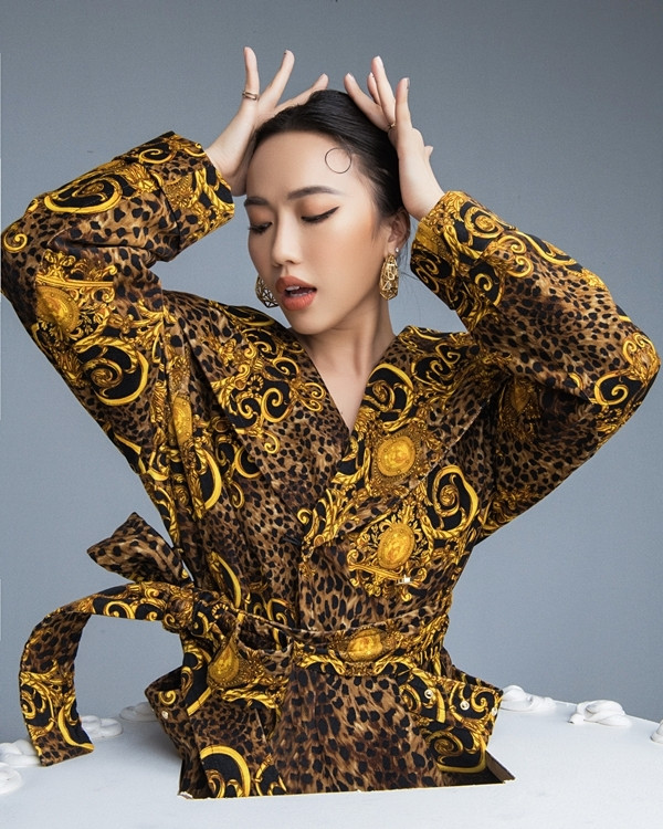 Diệu Nhi tự biên tự diễn quay MV cover hit Vũ Cát Tường, nhưng ám ảnh nhất là màn hát như đọc... văn xuôi! Ảnh 6