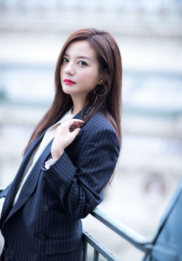 Động thái bất ngờ của nữ diễn viên khiến nhiều người suy đoán cả hai đã thực sự ly hôn 