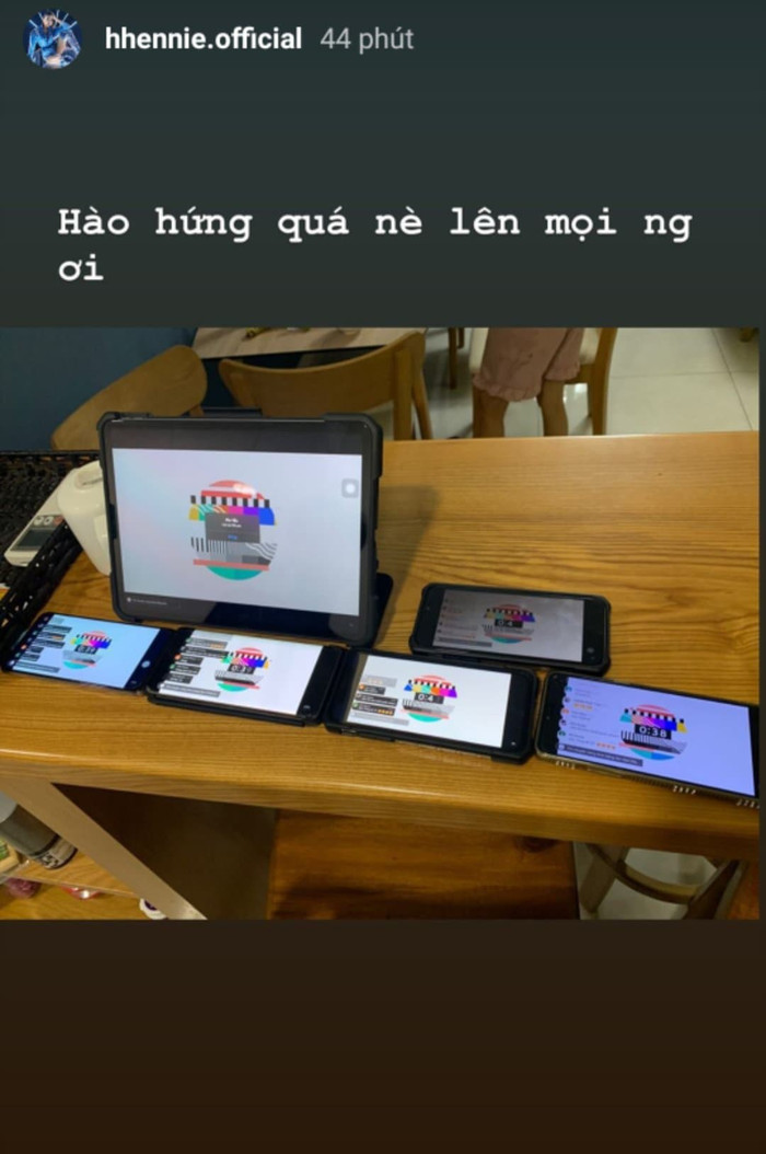 Sao Việt 'phát cuồng' với Có chắc yêu là đây - Sơn Tùng M-TP: H'Hen Niê 'ôm show' cày view, Phương Mỹ Chi tung liền cover cực 'xịn' Ảnh 8