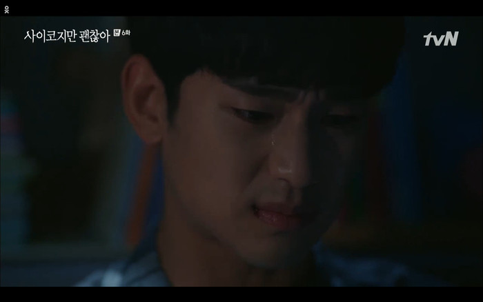 'Điên thì có sao' tập 6: Seo Ye Ji sốc đến phát khóc vì mẹ ruột trở về bắt cóc Kim Soo Hyun đi? Ảnh 12