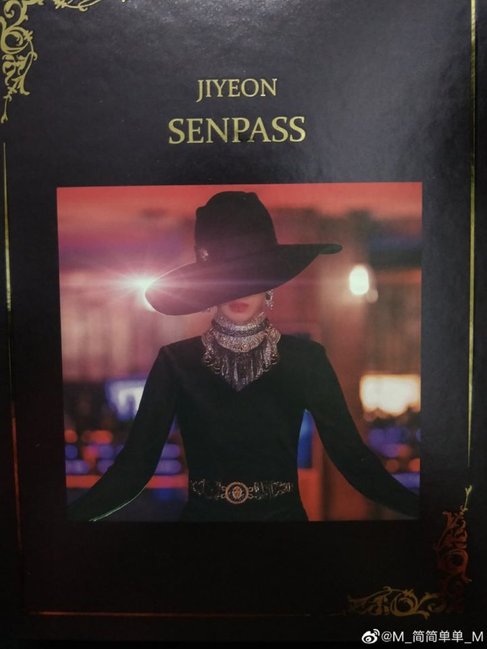 Album Senpass của Jiyeon.
