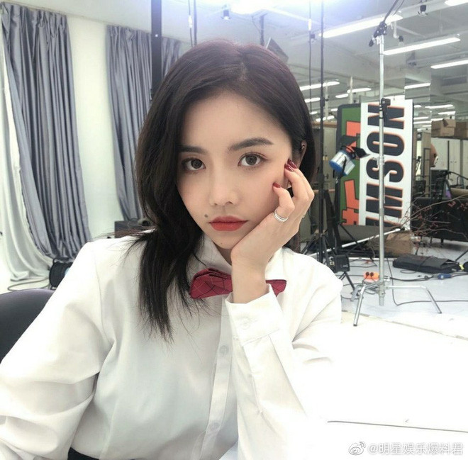 An Kỳ debut hạng 6 nhưng cách sắp xếp tên đứng sau người hạng nhất 