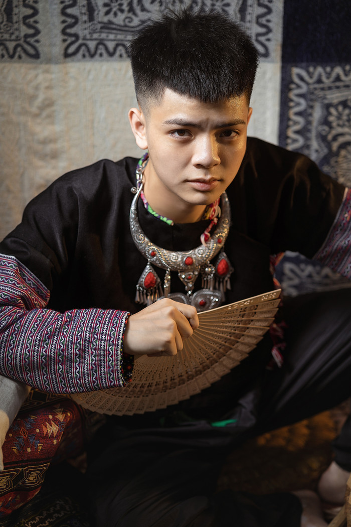 Bộ ảnh kỷ yếu đậm chất dân tộc của học sinh Cao Bằng 'gây sốt' mạng xã hội Ảnh 7