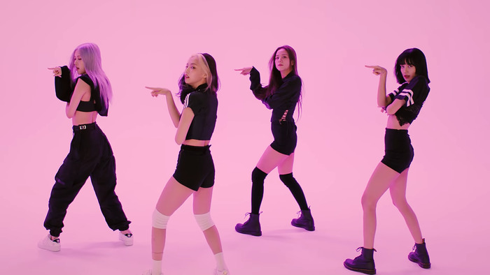 BlackPink mất #1 trending Việt Nam vào tay Sơn Tùng M-TP, nhưng fan khoan hãy buồn vì có quà 'siêu xịn' đây! Ảnh 9