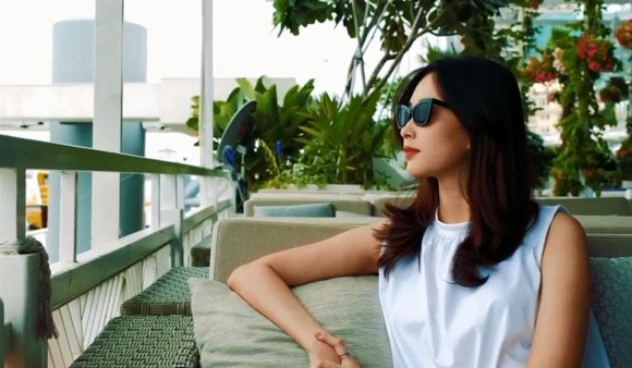 Hiếm hoi mới thấy Đặng Thu Thảo chủ động đăng ảnh chồng, lại còn tương tác cực 'tình' Ảnh 6