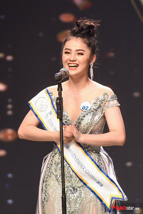 Bích Thảo tại phần thi ứng xử