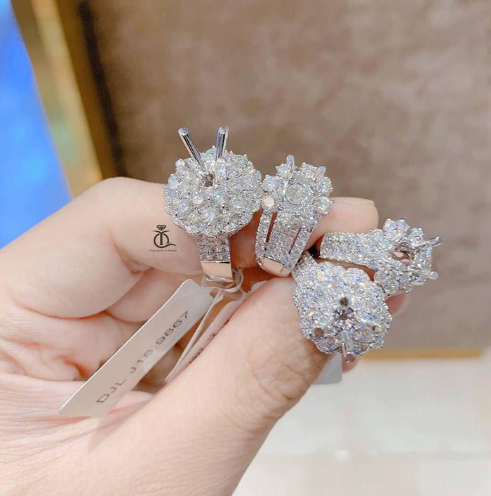 Hé lộ cuộc sống thượng lưu của 'tú bà' xinh đẹp vừa bị bắt giữ vì điều hành đường dây bán dâm ở Thanh Hóa Ảnh 14