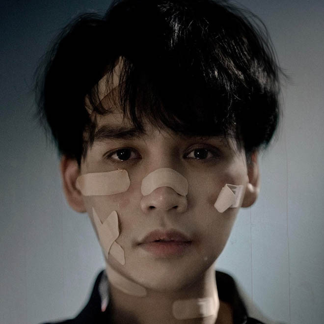 Loạt sản phẩm ồn ào nhất Vpop nửa đầu 2020: Erik dính 'liên hoàn phốt', K-ICM bị tố đạo nhái phục trang, 'xài chùa' tranh không xin phép Ảnh 30