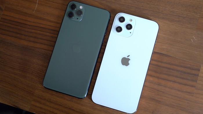 iPhone 11 Pro Max và iPhone 12 Pro Max. (Ảnh: MacRumors)