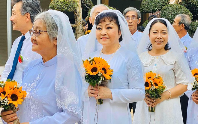 Những nghệ sĩ cải lương hạnh phúc viên mãn sau khi tái hôn Ảnh 2