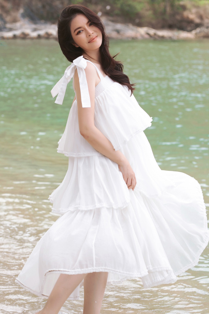 Lý Nhã Kỳ khoe nhan sắc nuột nà trước biển, dung mạo xuất sắc lay động lòng người Ảnh 9