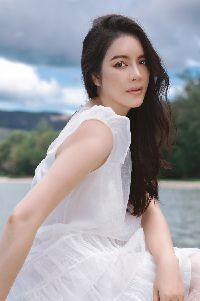 Lý Nhã Kỳ khoe nhan sắc nuột nà trước biển, dung mạo xuất sắc lay động lòng người Ảnh 16