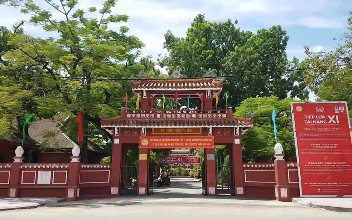 Những ngôi trường có thành tích xuất sắc trong 20 mùa phát sóng của Đường lên đỉnh Olympia Ảnh 2