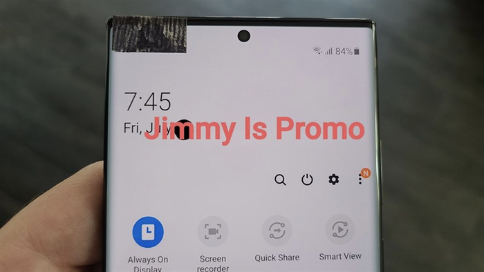  Viền màn hình của Galaxy Note20 Ultra máy đã được thu nhỏ đáng kể. (Ảnh: Jimmy Is Promo)
