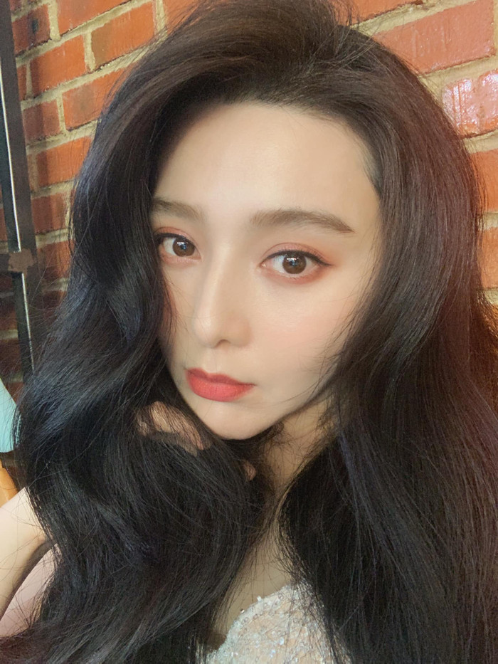 Phạm Băng Băng là nữ nghệ sĩ nổi tiếng chăm sóc nhan sắc vô cùng tỉ mỉ