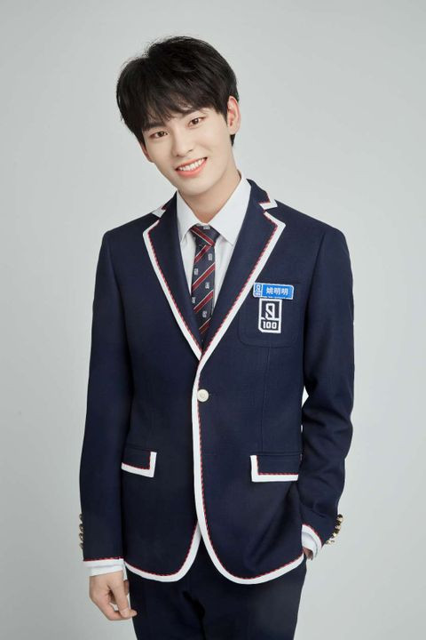 8 idol K-Pop 'vạn người mê' debut từ các chương trình sinh tồn của Trung Quốc Ảnh 16