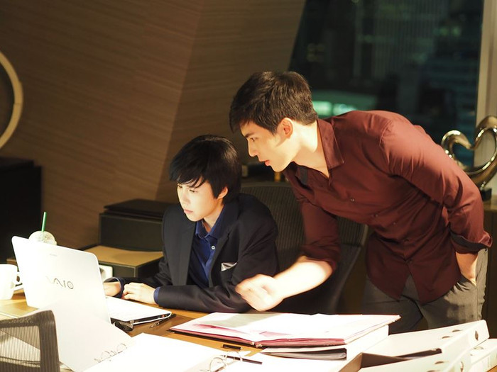 'Leh Game Rak' - Mỹ nhân Esther Supreeleela lột xác thành trai, nên duyên cùng nam thần Yuke Songpaisan trong mối tình công sở đầy trắc trở Ảnh 8