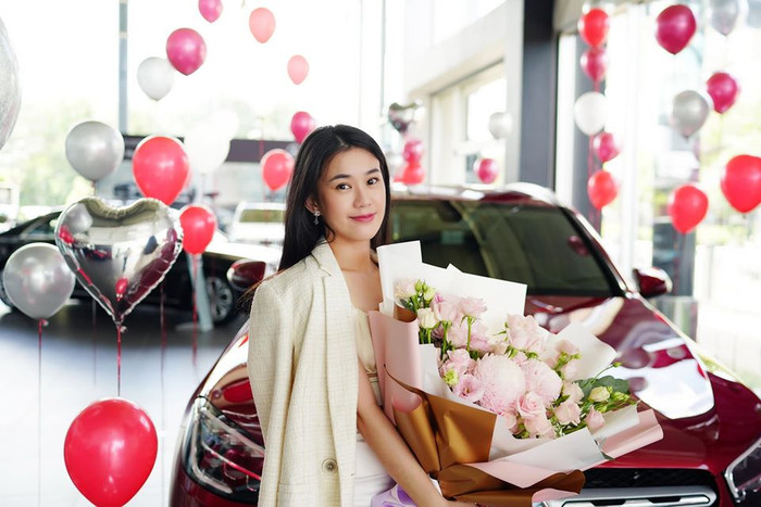 Hotgirl Ngọc Thảo gây 'choáng' khi vừa mua nhà lại tậu thêm 'xế khủng' bạc tỷ mừng sinh nhật tuổi 30 Ảnh 5