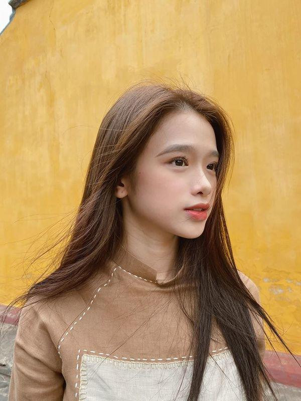 Khoe góc nghiêng 'thần thánh', Linh Ka bất ngờ vướng tin đồn 'dao kéo' vì lộ điểm bất thường này Ảnh 4