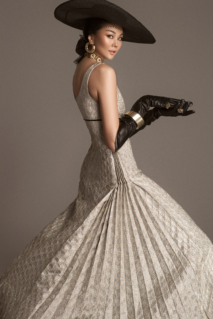 Thanh Hằng thần thái ngút trời, khẳng định đẳng cấp 'chị đại' trong bộ ảnh mới Ảnh 15