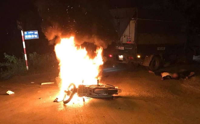 Điều tra vụ nam thanh niên bất ngờ bị chặn đường, đổ xăng lên người đốt Ảnh 2
