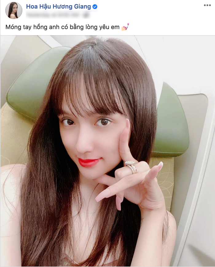 Hương Giang đẹp mong manh khoe xương quai xanh gợi cảm xứng danh 'Nữ hoàng thả thính' Ảnh 4