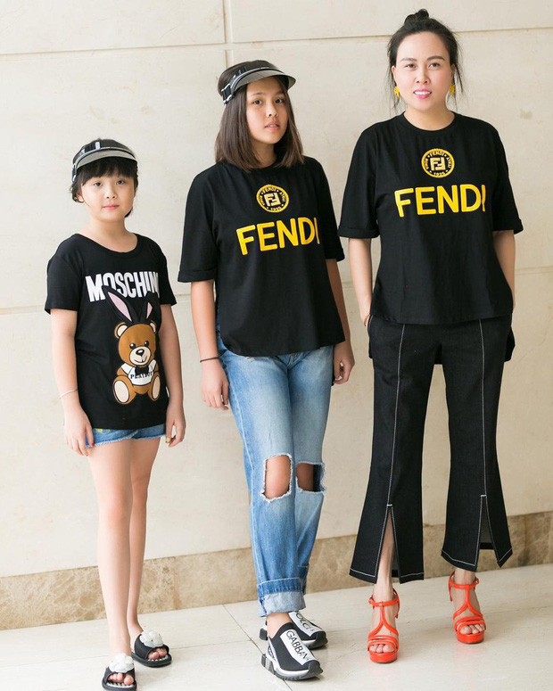 'Ái nữ' nhà Phượng Chanel diện bikini hút mắt, hotgirl tương lai đây rồi Ảnh 5