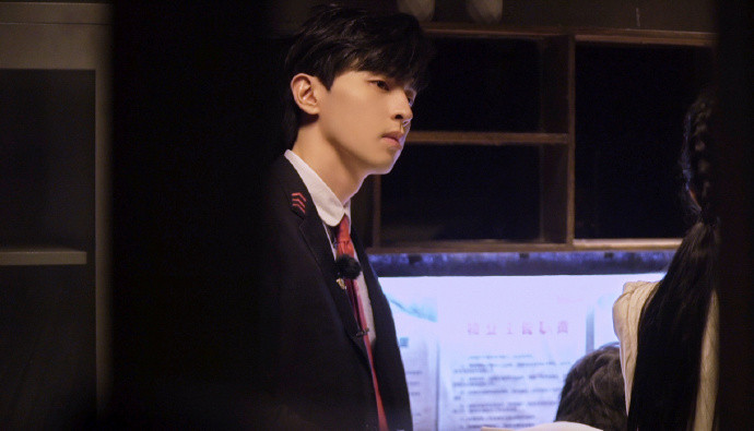 Đặng Luân kéo lê Dương Mịch trong show 'Trốn thoát khỏi mật thất' Ảnh 20