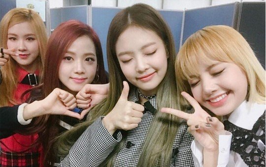 Clip nhạc trẻ cần xem ngay: Bản nhạc 'Nối lại tình xưa' đến từ nhóm nhạc mới... Đen Hường Ảnh 2