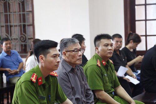 Bị cáo Bùi Xuân Hồng tại phiên xét xử