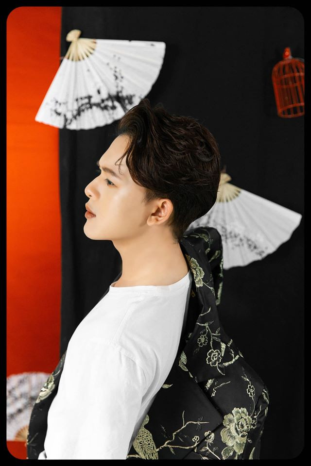 Quang Anh hoá thân thành hình tượng đầy ma mị khiến ai cũng ngoái nhìn Ảnh 3