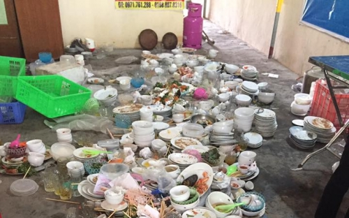 Bị bắt rửa chén khi đến ra mắt nhà bạn trai, cô gái 'cầu cứu' mẹ ruột và pha 'bẻ lái cực gắt' khiến dân mạng thích thú Ảnh 2