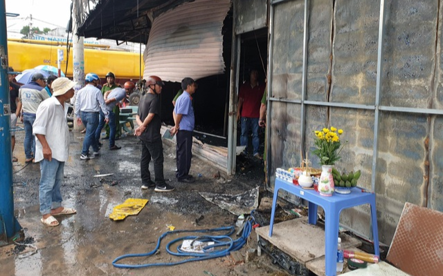 Vụ cháy tiệm cầm đồ ở Bình Dương: Chồng siết cổ vợ con trước khi phóng hỏa Ảnh 2