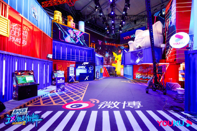 Đội trưởng của 'Bước nhảy đường phố 3': Vương Nhất Bác không nói chuyện, Jackson Wang kém lưu loát còn Trương Nghệ Hưng thế nào? Ảnh 5