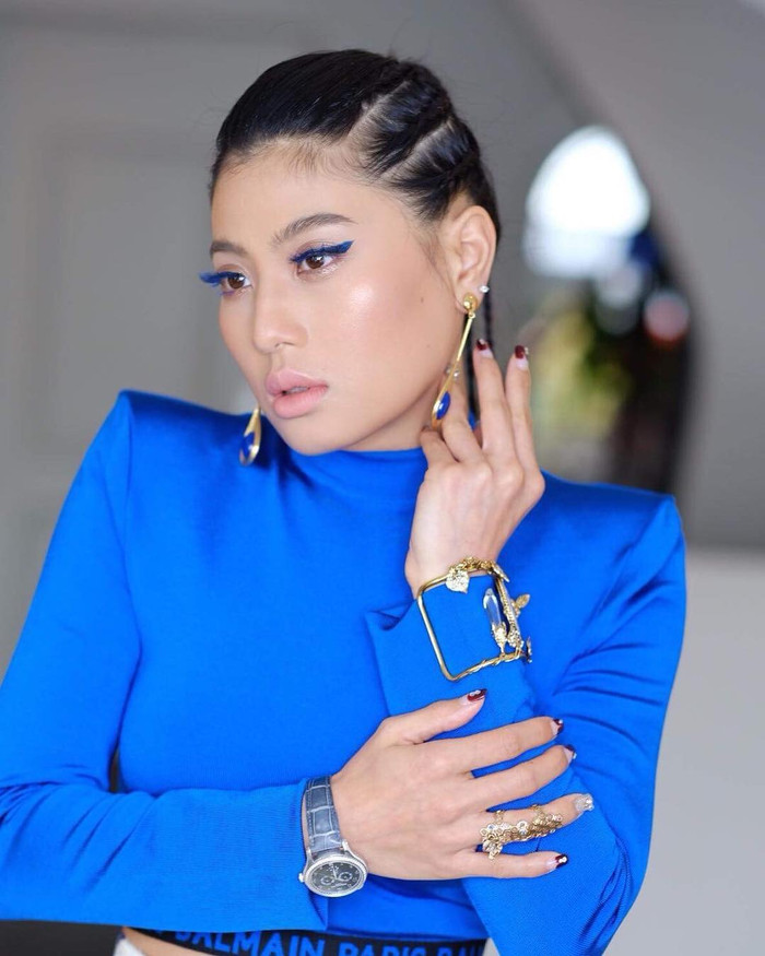 Nàng công chúa sinh năm 1987 luôn bắt kịp trend và thử sức mọi phong cách khác nhau từ nữ tính đến cá tính