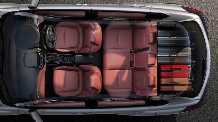 Thiết kế nội thất với màu đỏ mới. (Ảnh: Toyota)