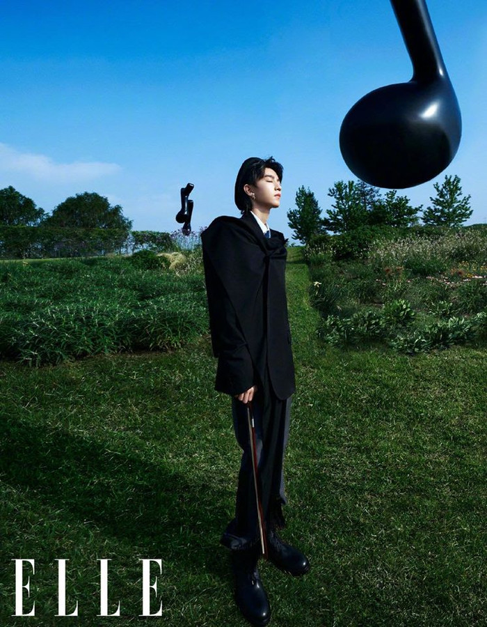 Vương Tuấn Khải trên tạp chí Elle số tháng 8: Vừa nghệ thuật, vừa trưởng thành Ảnh 15